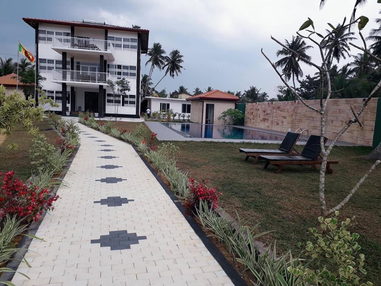 Blue Beach Villa Wadduwa Ngoại thất bức ảnh