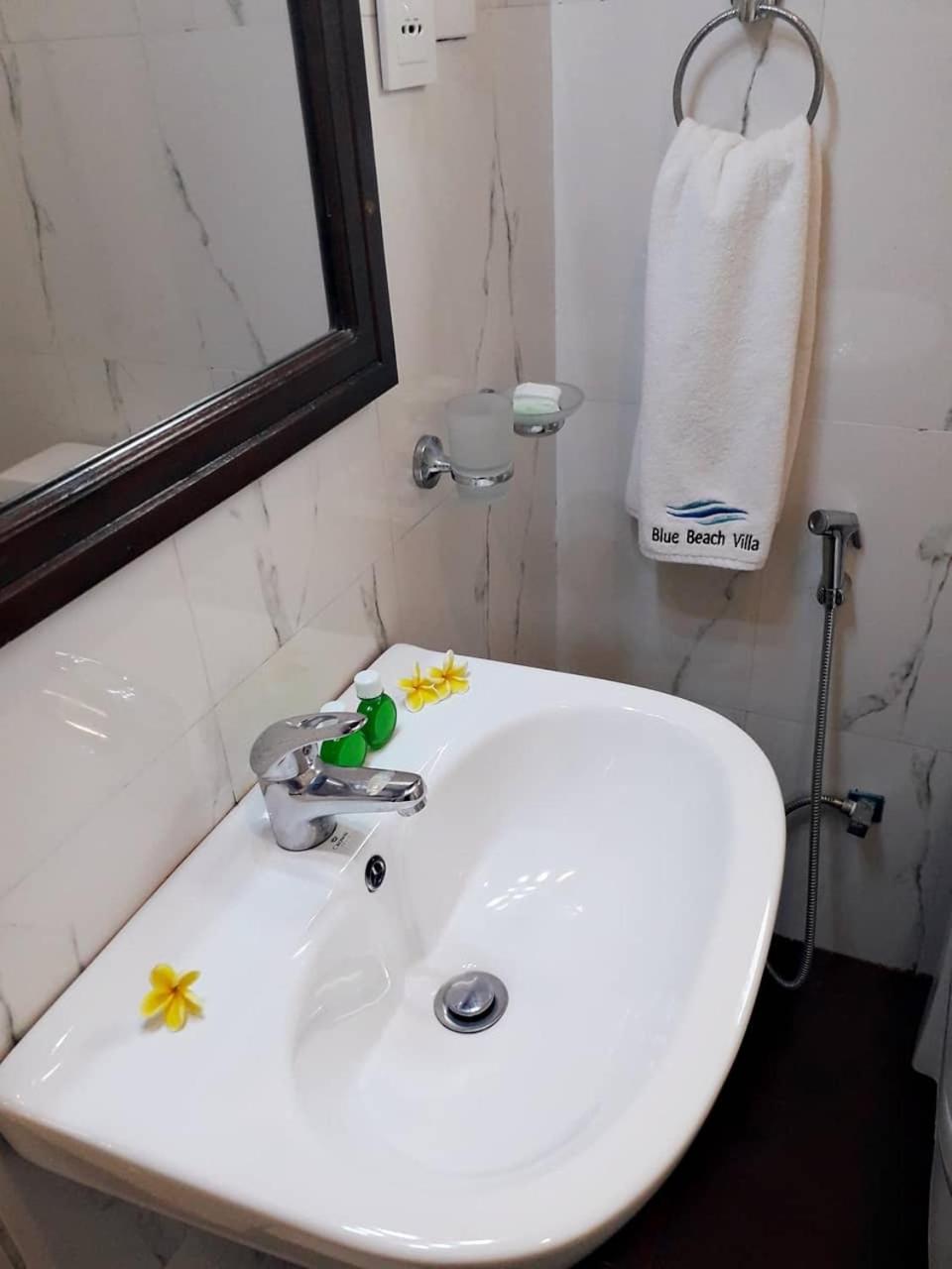 Blue Beach Villa Wadduwa Ngoại thất bức ảnh