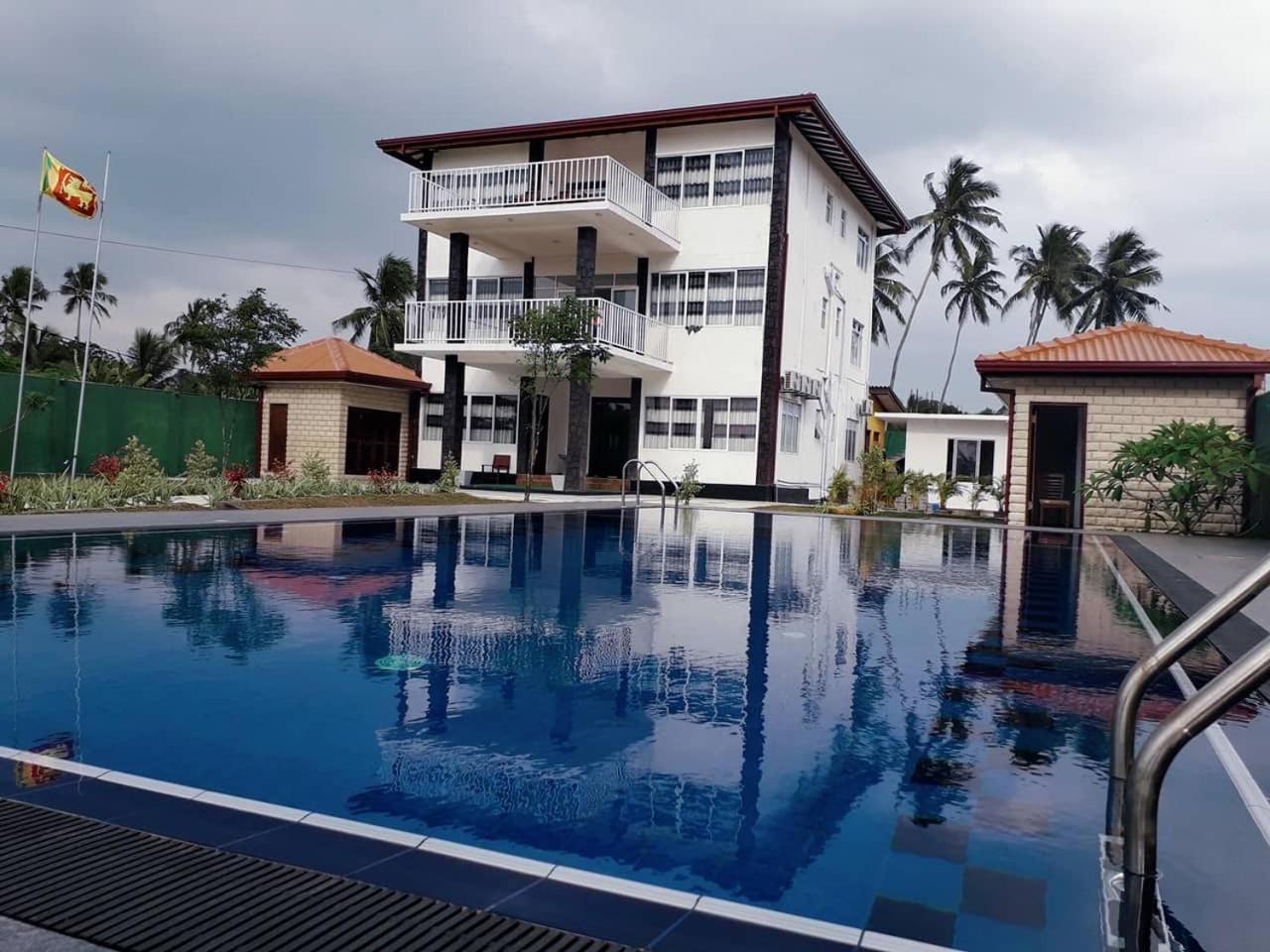Blue Beach Villa Wadduwa Ngoại thất bức ảnh